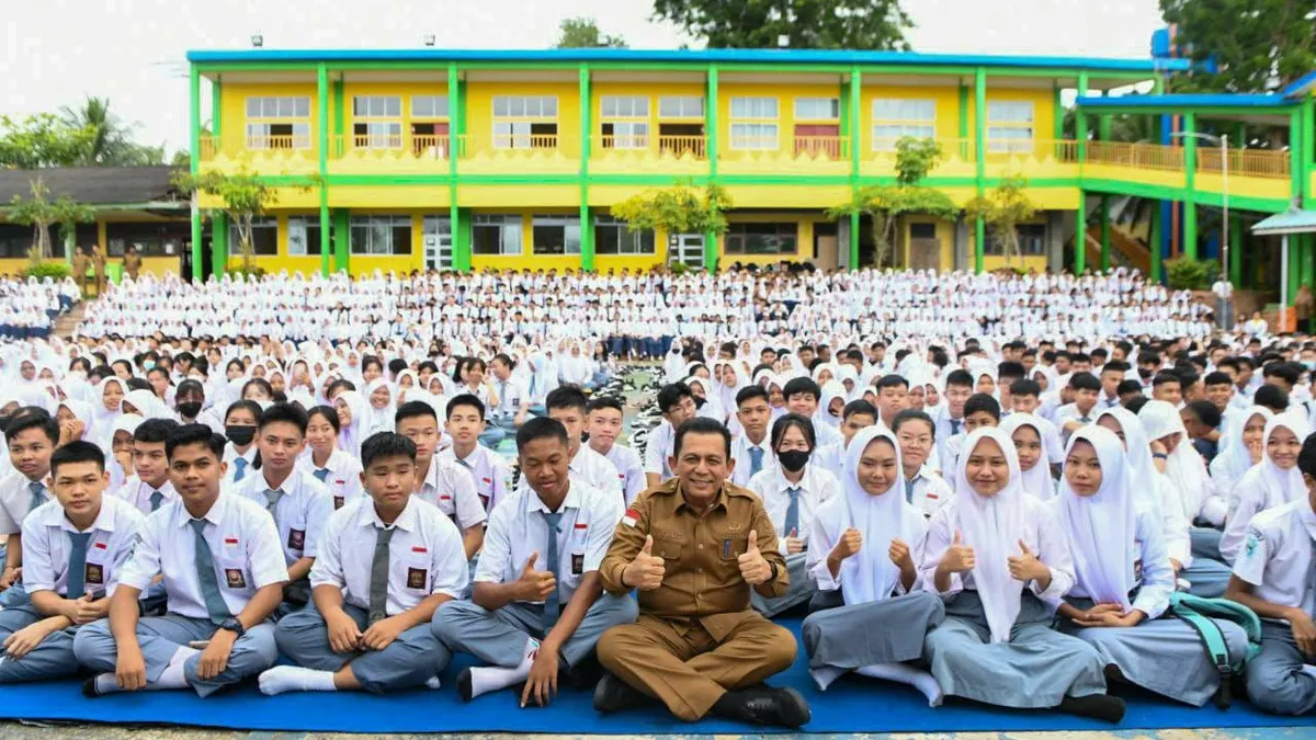 Setelah lulus dari masa Sekolah Menengah Pertama (SMP), tentu saja kamu bisa melanjutkan studi ke SMK jika ingin langsung bekerja.