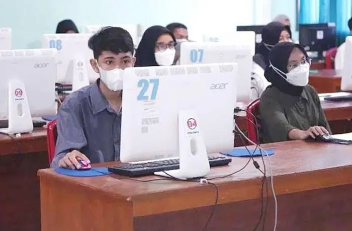 Jelang pengumuman hasil SNBT 2024, calon mahasiswa baru perlu mempersiapkan berbagai berkas penting untuk proses daftar ulang.