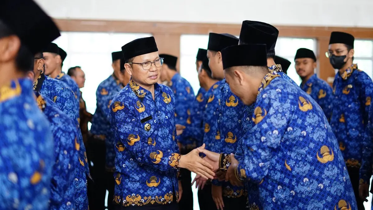 Banyak calon pelamar CPNS 2024 yang mungkin masih belum memahami perbedaan PNS di instansi pusat dan instansi daerah.