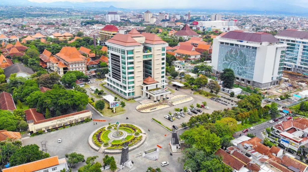 Universitas Negeri Malang (UM)