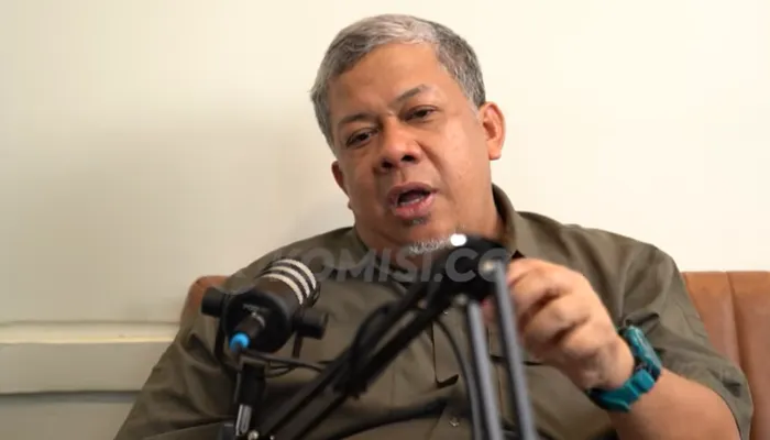 Menurut Fahri Hamzah, saat ini terjadi pergeseran fokus seorang politisi yang maju ke Senayan.