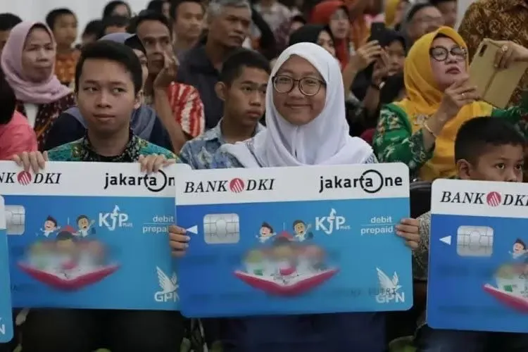 Penerima KJP Plus