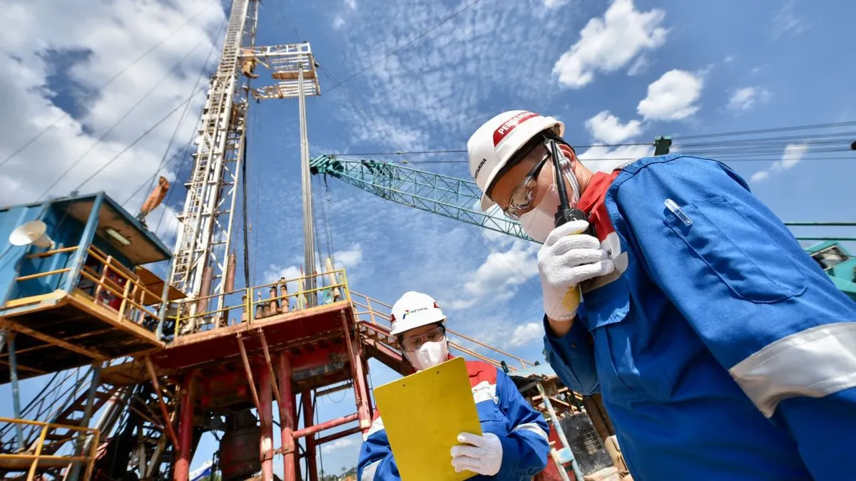 Ilustrasi Kerja di Pertamina