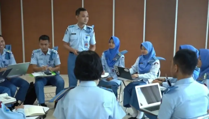 Apakah kamu tertarik untuk mengetahui sekolah kedinasan mana saja yang menerapkan program gratis alias UKT Rp 0?