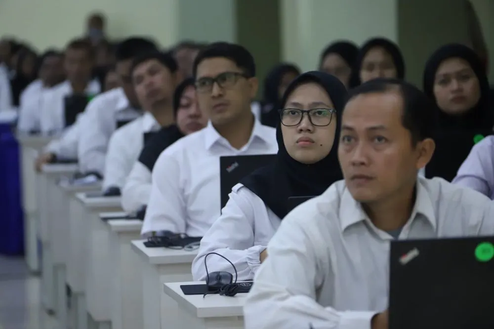 Selain mempersiapkan materi ujian, peserta CPNS juga perlu memahami dengan baik aturan-aturan yang berlaku di lokasi ujian.