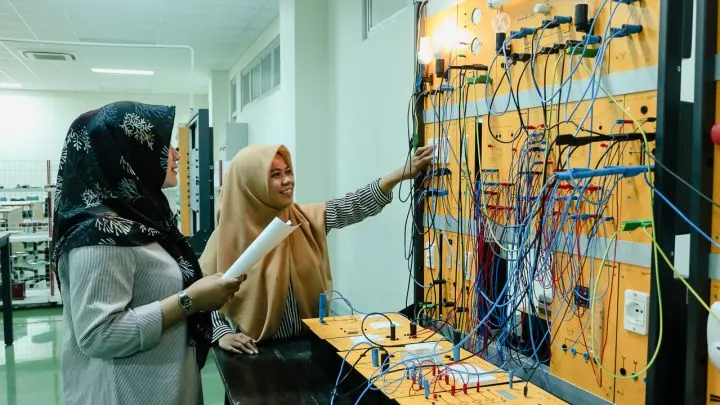 Cek 6 Kampus Negeri Jurusan S1 Teknik Elektro Sudah Mengantongi Akreditasi Unggul