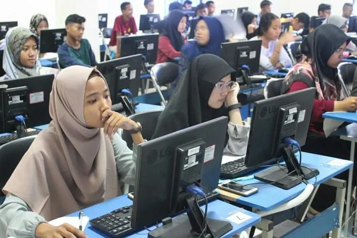 Bagi kamu yang mengikuti SNBT 2024, apakah kamu tahu bahwa ada 3 hal yang mempengaruhi peluang kelolosan kamu pada SNBT 2024?
