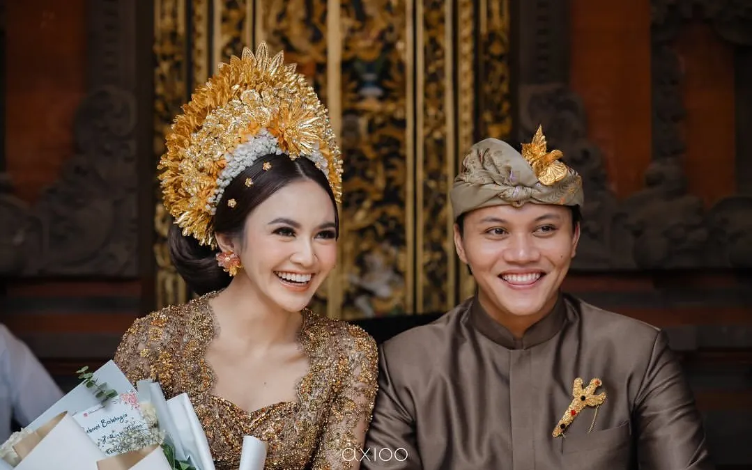 Mahalini dan Rizky Febian di prosesi adat Dharma Suaka dan Upacara Mepamit di Bali 