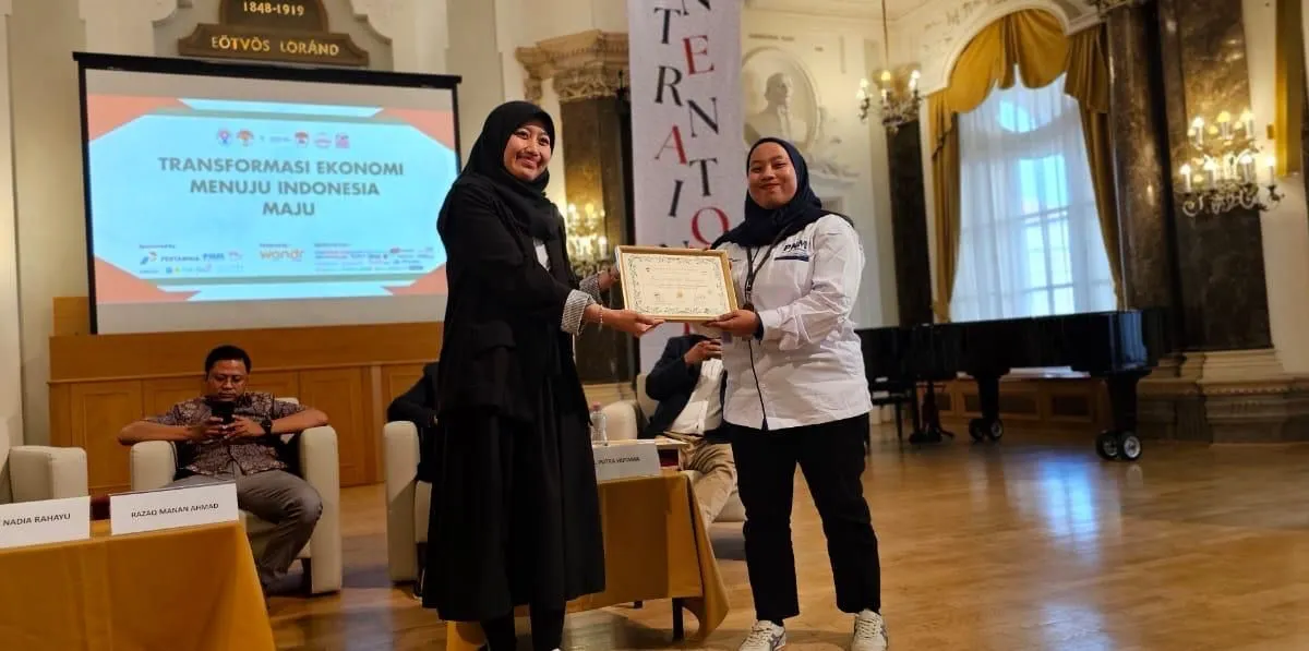 PNM membawa Account Officer (AO) PNM Mekaar untuk berbagi inspirasi kepada para peserta Simposium Internasional PPI Dunia 2024 di Budapest, Hungaria.