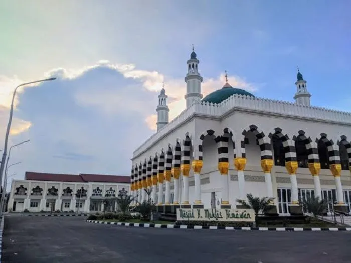 Berikut adalah daftar 10 SMA terbaik di Indonesia tahun 2022 berdasarkan nilai UTBK. Cek, apakah ada sekolah incaranmu.