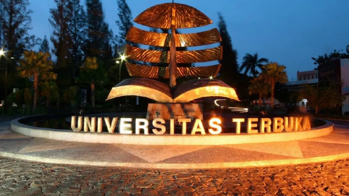 Berikut ini adalah universitas yang lulusannya banyak lolos CPNS. Gaji PNS umumnya dianggap cukup kompetitif.  