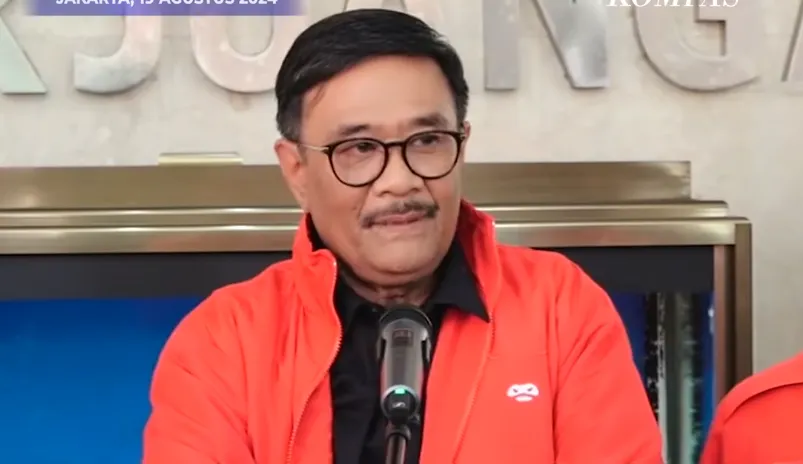 Panggung politik Pilgub Jakarta makin memanas, PDIP menantang pasangan Ridwan Kamil-Suswono untuk melawan kotak kosong.