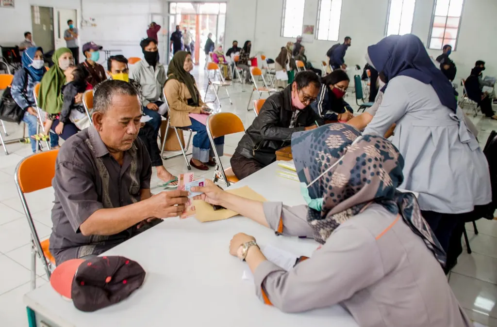 Bansos Kemensos ini disalurkan untuk KPM yang masuk dalam kategori keluarga prasejahtera atau rentan miskin yang terdaftar aktif di DTKS.
