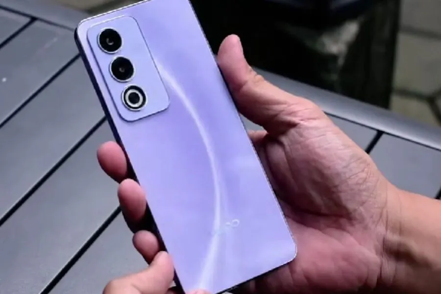 Untuk harganya, OPPO A3 Pro dibanderol dengan kisaran Rp3.999.000, berikut adalah kelebihan dan kekurangan HP 3 jutaan ini.