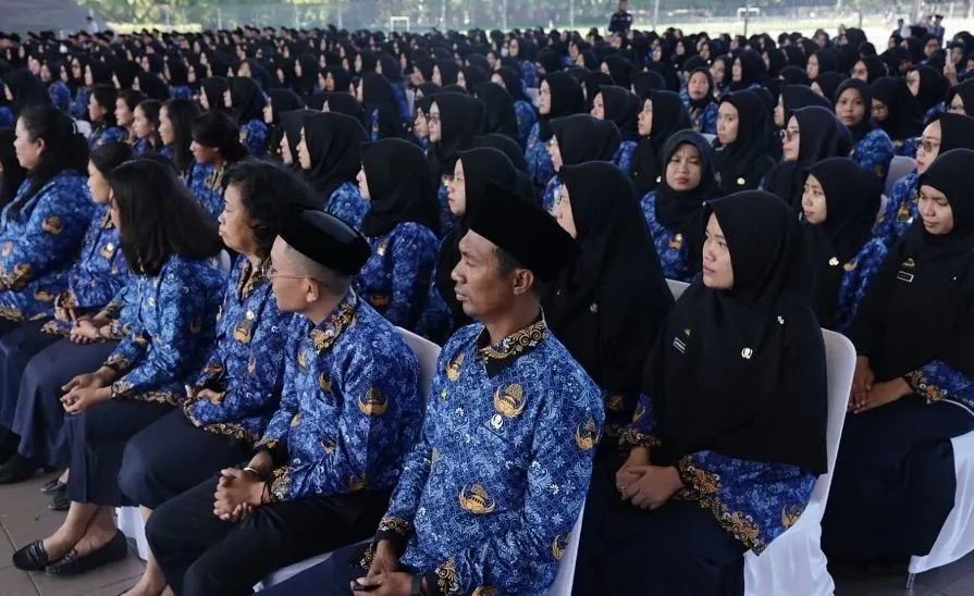Dalam penentuan kelulusan yang dilakukan berurutan ini memiliki pelamar prioritas yang nantinya dinyatakan lulus pada tiap-tiap formasi.