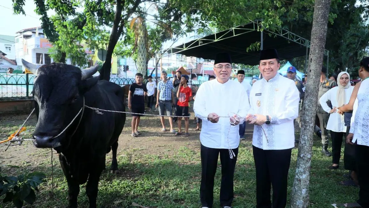 Rayakan Idul Adha 1445 Hijriah,&nbsp;Pj Gubernur Agus Fatoni Resmikan Gerakan Kurban Serentak se-Sumsel