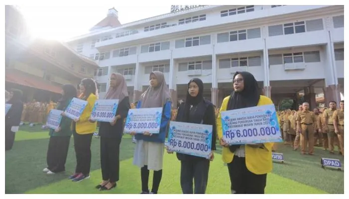Bansos Mahasiswa Tangerang