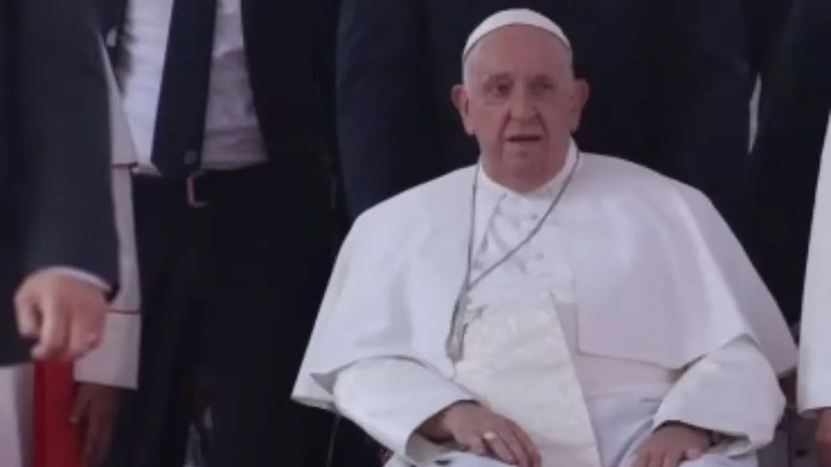 Bergoglio, penyandang gelar Sarjana Teknik Kimia yang kini pemimpin gereja katolik