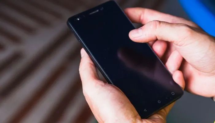 Ilustrasi 8 tips cara mengatasi Hp Android yang cepat panas dan baterai cepat habis