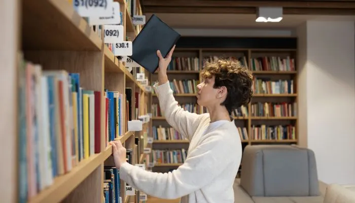 Ilmu Perpustakaan, salah satu jurusan kuliah yang cocok untuk introvert