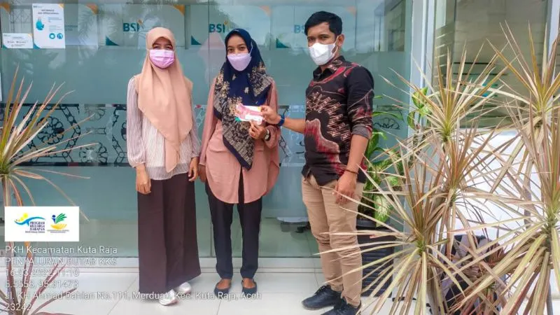 Proses ini juga termasuk peralihan pencairan bantuan dari POS ke Kartu Keluarga Sejahtera (KKS) bagi KPM yang belum menerima kartu tersebut.