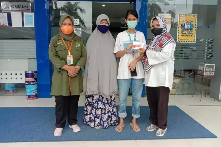 Ada beberapa program bantuan sosial yang memang sudah digagas dan akan segera disalurkan pada masa pemerintahan yang baru nanti.