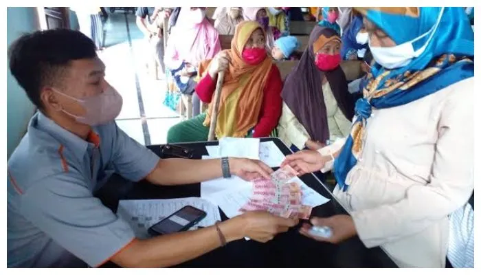 Penyaluran Bantuan Sosial (Bansos)