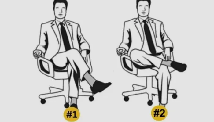 Kepribadian seseorang dilihat dari posisi kaki saat duduk di kursi.