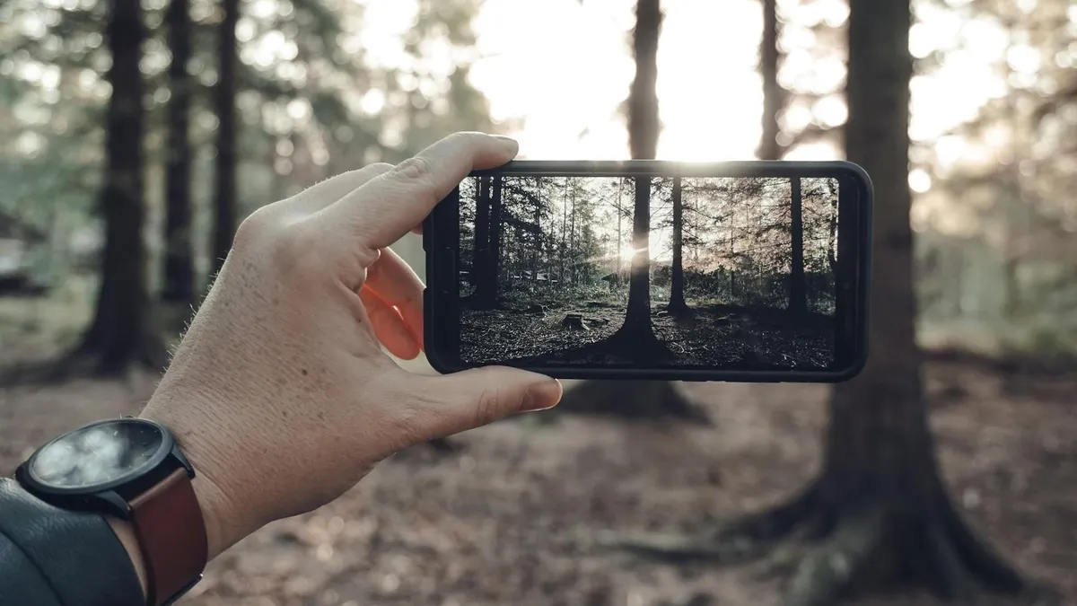 HP ini juga cocok bagi content creator atau yang gemar membuat konten untuk diunggah di media sosial, seperti TikTok.