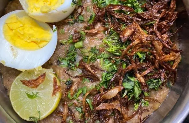Tidak kalah dengan bangsa Indonesia, negara-negara lain di dunia juga memiliki menu khas lebaran yang menjadi icon perayaan Idul Fitri.