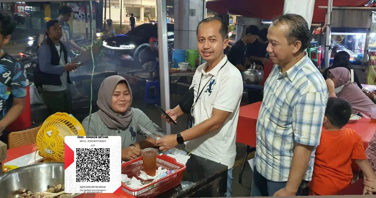 Pembayaran melalui QRIS menggunakan metode QR Code Bank Indonesia dengan tujuan agar proses transaksi menjadi lebih mudah, cepat, dan aman.