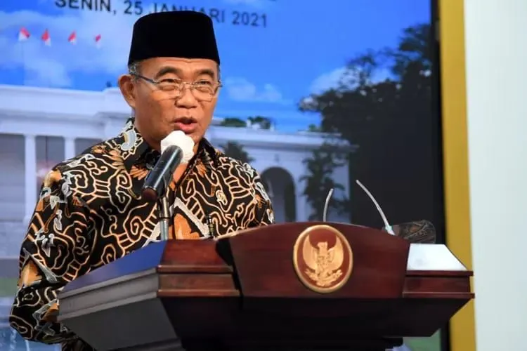 Menko PMKjelaskan soal penerima bansos untuk korban judi online