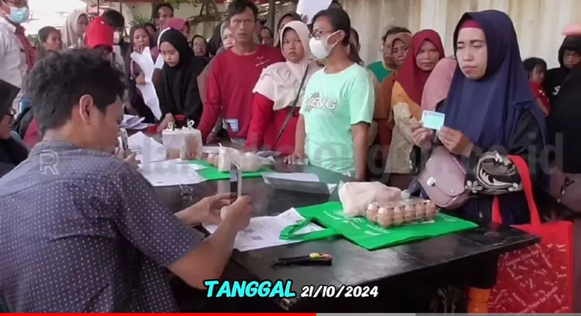Ilustrasi. Pencairan Bantuan Sosial (Bansos)