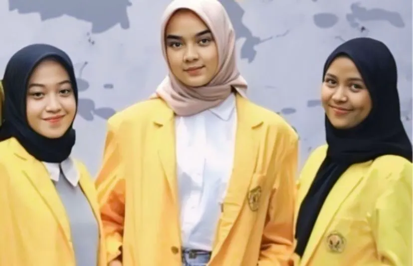 Potret mahasiswi Universitas Suryakancana