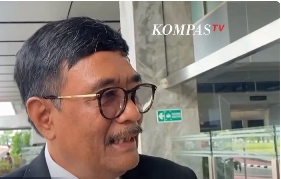 Djarot Syaiful Hidayat mengatakan kalau pertemuan antara Kaesang Pangarep dan PKS itu boleh-boleh saja.