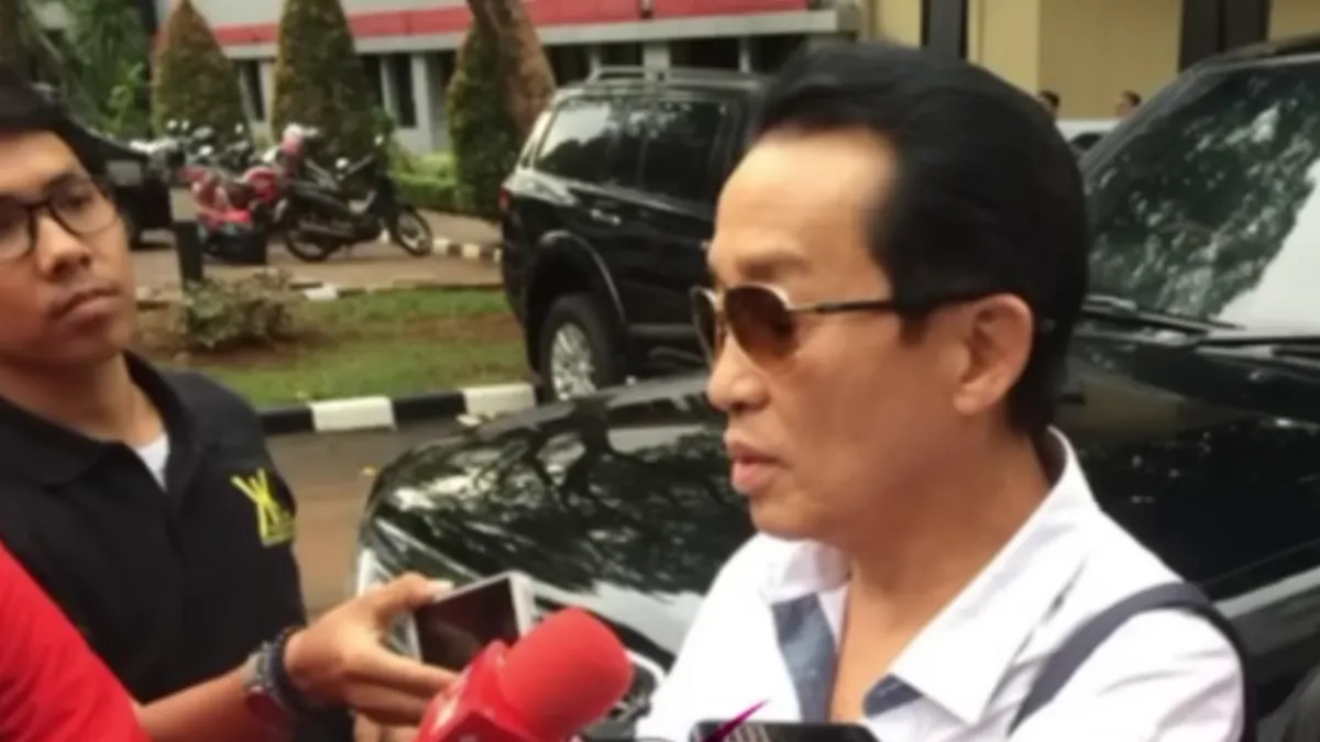 Edi Darmawan, ayah almarhumah Mirna Salihin