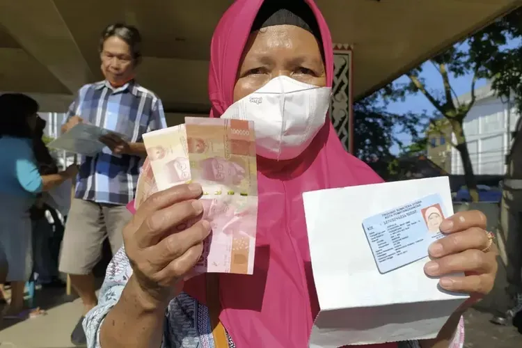 Data penerima bantuan sudah masuk ke sistem SIKS-NG, dan kini nama-nama Keluarga Penerima Manfaat (KPM) yang cair bisa dicek secara langsung