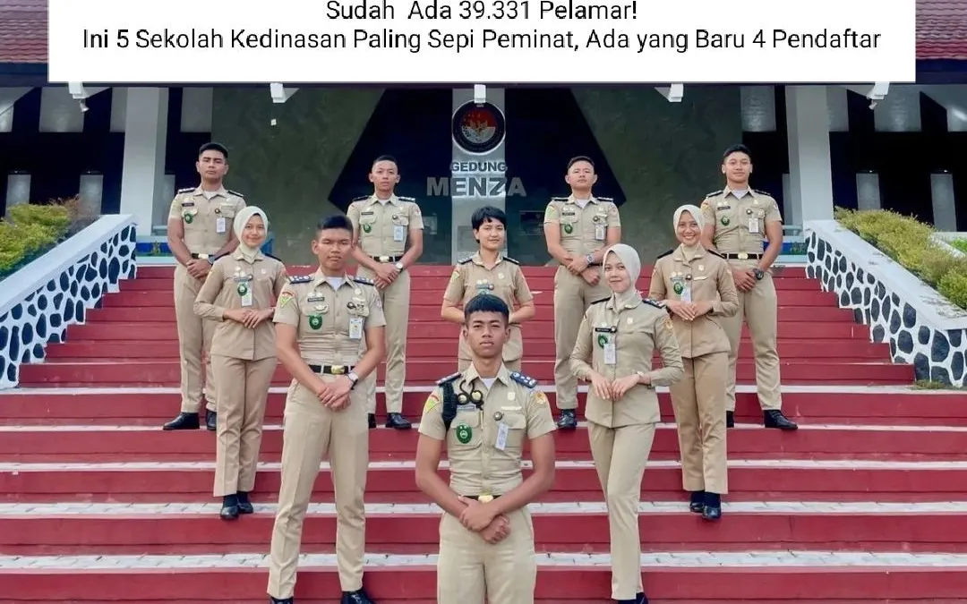 Institut Pemerintahan Dalam Negeri (IPDN) masih menjadi sekolah kedinasan yang paling banyak peminat, yaitu sebanyak 9.735 pendaftar yang submit.