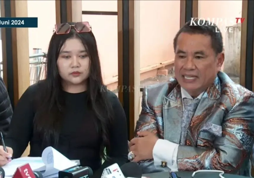 Makin Curiga dengan Ayah Eky! Hotman Paris Bongkar Pesan ‘Terselubung’ Iptu Rudiana Soal Kasus Vina Cirebon yang Bawa-bawa Pegi Setiawan
