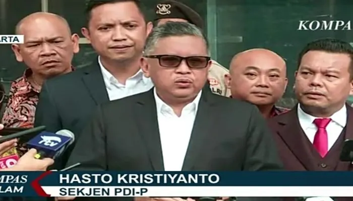 Hasto Kristiyanto, sekjen PDIP soal ambang batas pilkada 