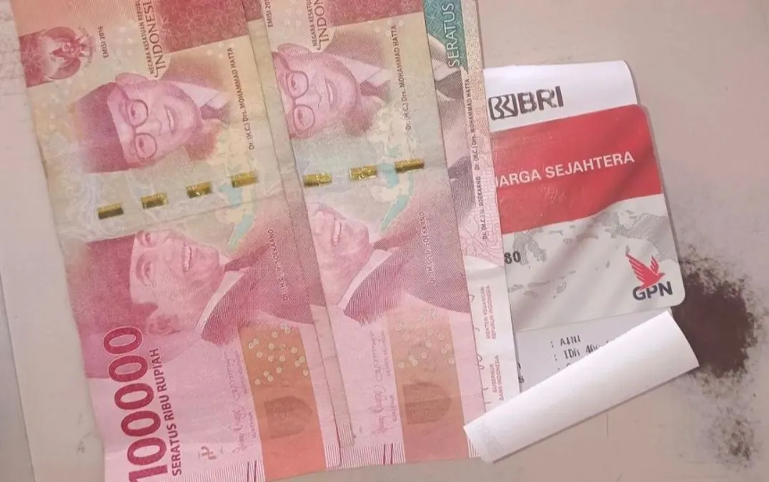 Ilustrasi uang tambahan untuk golongan KPM dalam pencairan bansos PKH berikut ini