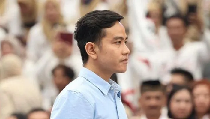 Inilah nama yang muncul saat warganet iseng kirim saldo Gopay ke nomor akun Fufufafa.
