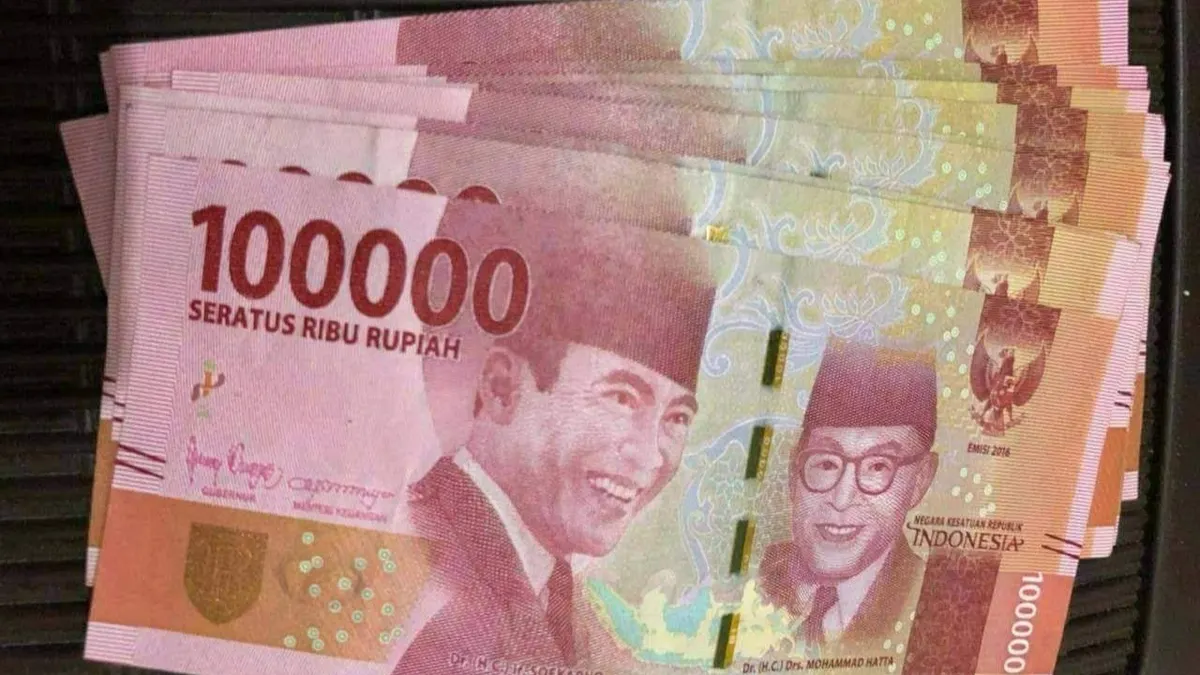 Terdapat 'bonus' bansos tambahan dengan nominal Rp500 ribu dan Rp900 ribu yang cair untuk KPM di beberapa wilayah Indonesia.