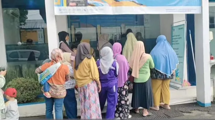 Para KPM dihimbau untuk segera mengecek saldo dan mencairkan bantuan yang masih tersisa, baik melalui ATM maupun agen bank terdekat.