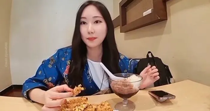 Heboh! Pria Botak yang Ajak YouTuber Korea ke Hotel Diduga Pejabat di Kemenhub yang Baru Naik Pangkat