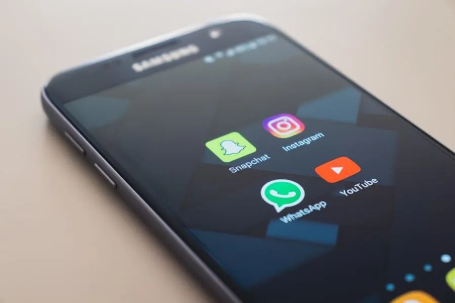 9 Cara Mudah Mengatasi WhatsApp Error