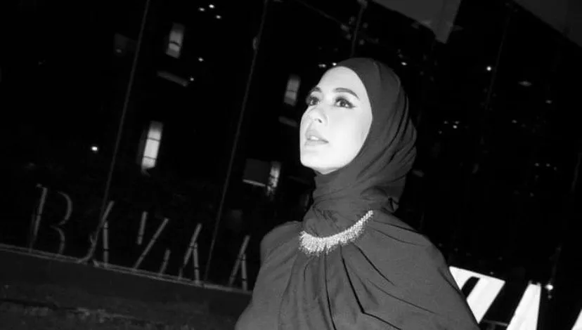 Penampilan Terbaru Paula Verhoeven yang Mantap Berhijab