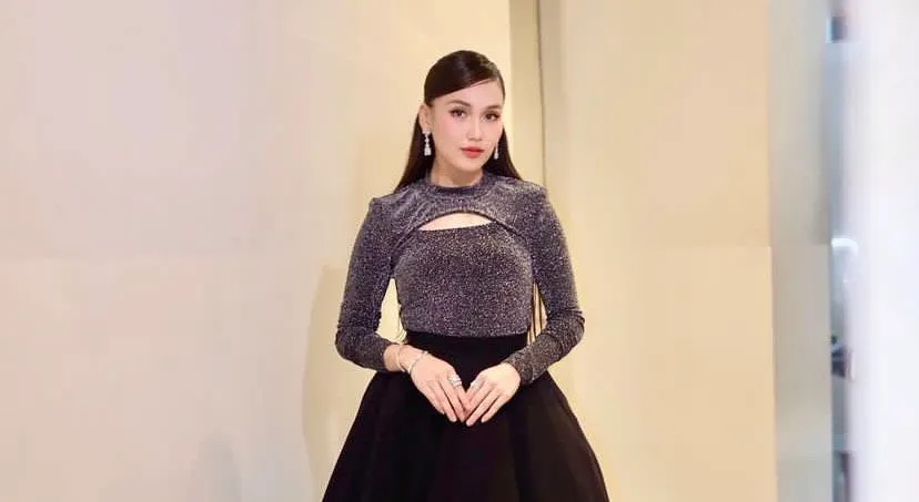 Pedangdut Ayu Ting Ting