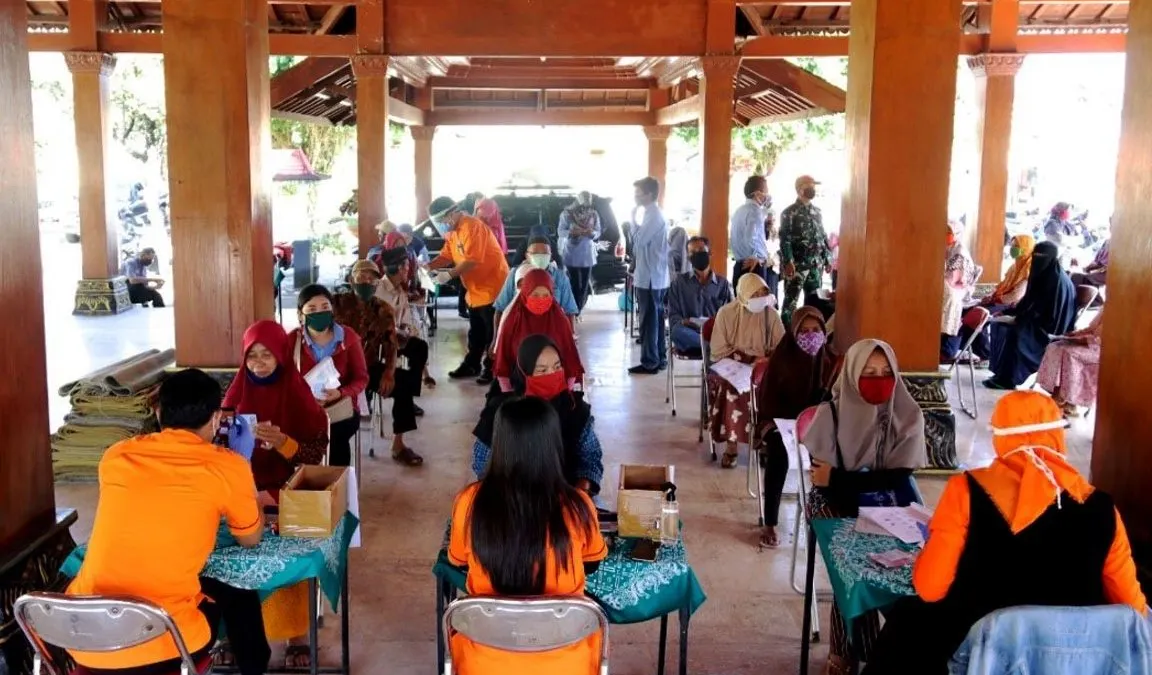 Kira-kira, apa bansos tambahan yang cair kepada 577 KPM lewat PT Pos Indonesia? Simak informasi selengkapnya di sini.