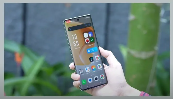 Infinix Hot 15 Pro Plus juga dilengkapi dengan panel AMOLED 120Hz dengan kecerahan puncak 1300 nits.